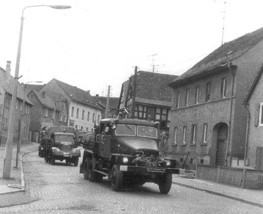 1984 Festumzug zu Jubiläum 85 Jahre FFW Hermsdorf & 80 Jahre Betriebsfeuerwehr KWH